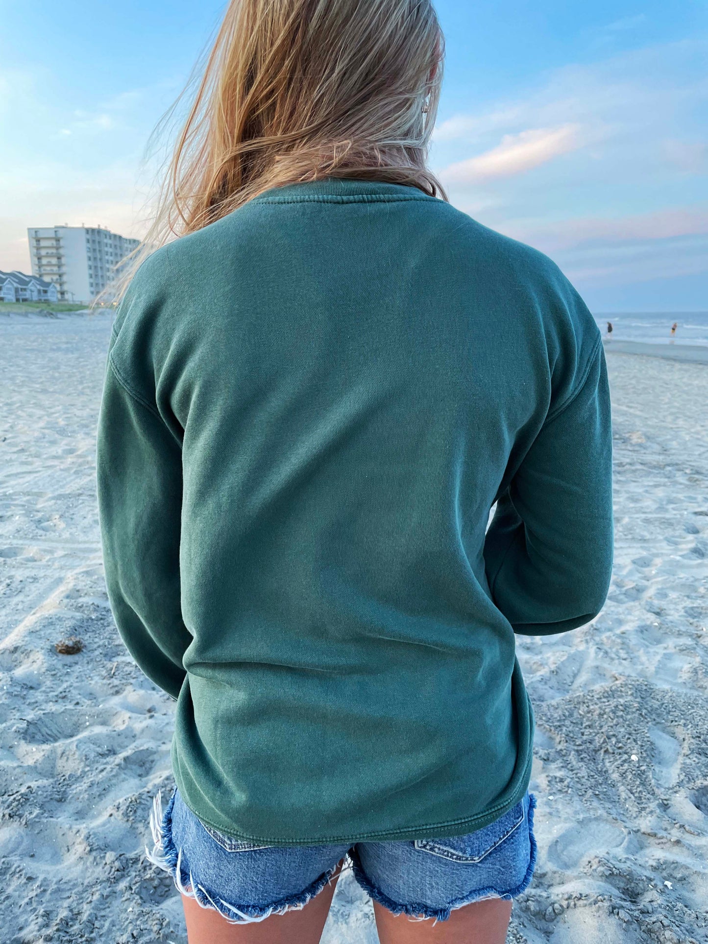 Independent Pigment Dyed Wavy Crew Neck
